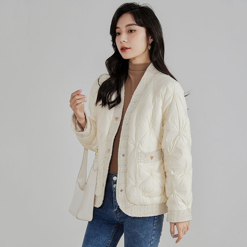 เสื้อแจ็คเก็ตขนเป็ดสีขาวสำหรับ - Winter Clothing Trends บทวิจารณ์และราคา